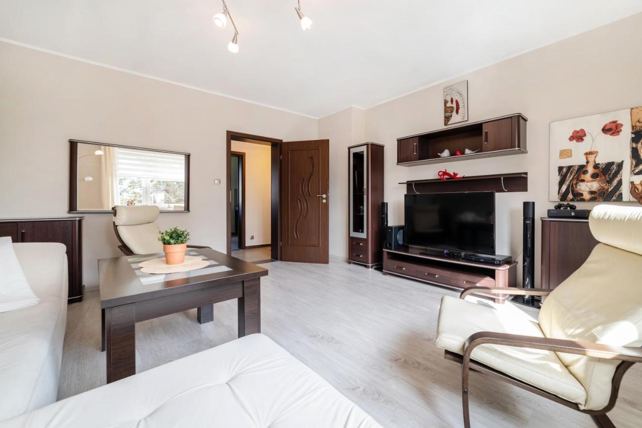 Wenge Apartment Ястарня Екстериор снимка