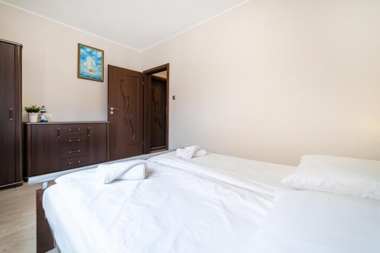 Wenge Apartment Ястарня Екстериор снимка