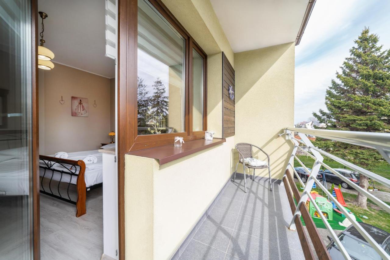 Wenge Apartment Ястарня Екстериор снимка