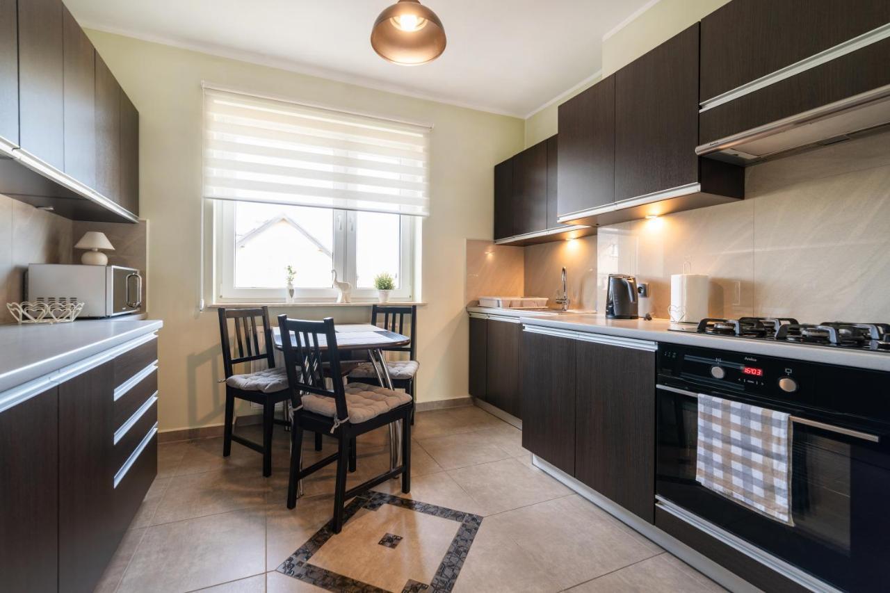 Wenge Apartment Ястарня Екстериор снимка